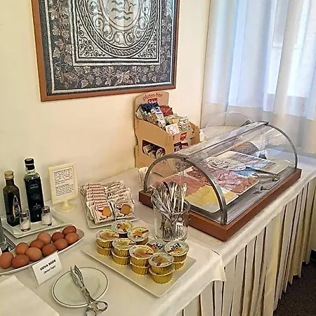 Internazionale Hotel 3*