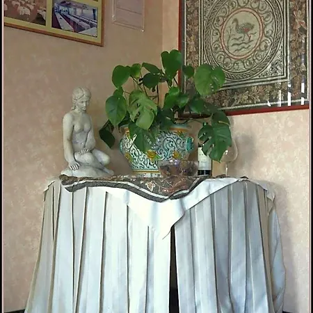 Internazionale Hotel 3*