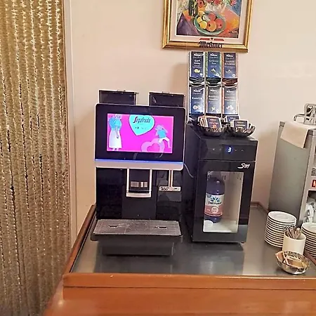 尹特那锡那里酒店 酒店 3*