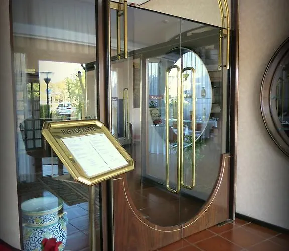 Internazionale Hotel 3*