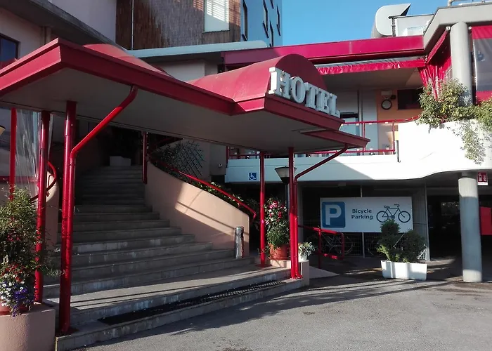 Internazionale Hotel 3*